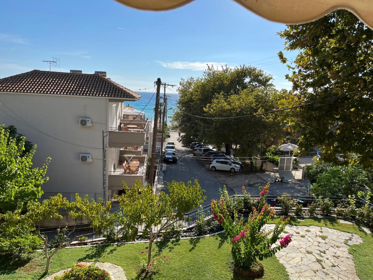 Villa Chita'S House Paralia Vrachou Exterior foto